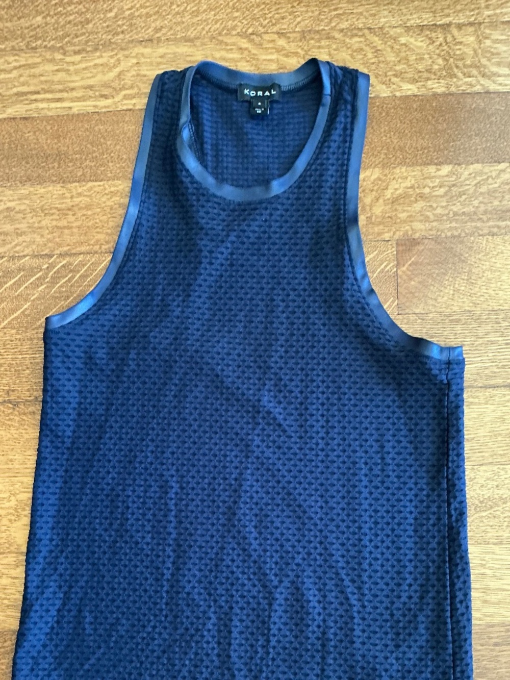 Koral Navy Textured Sleeveless Workout Athletic Tank Size Small
